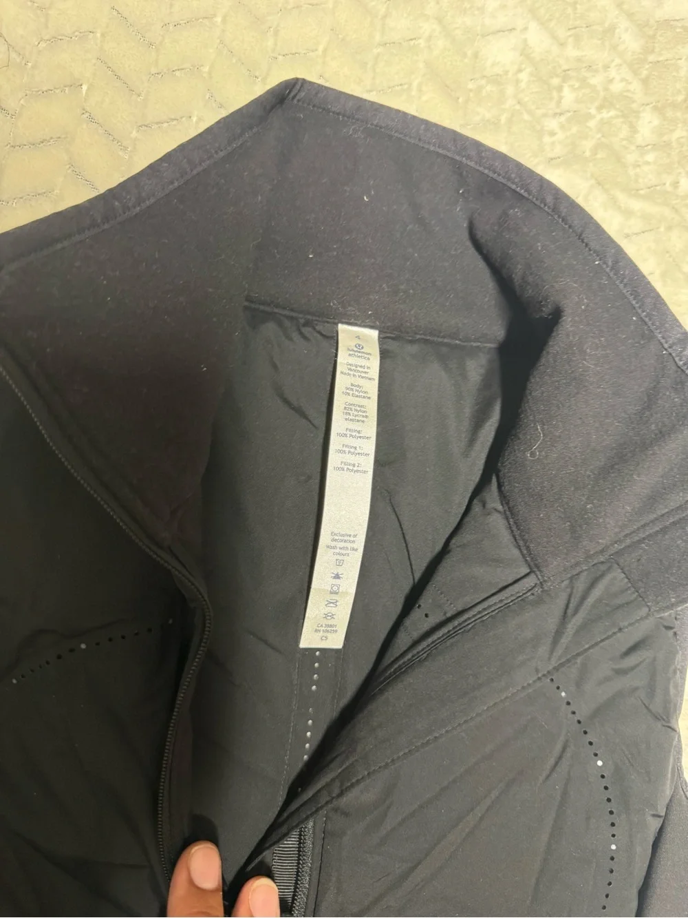 Lululemon Run For Cold Vest Black